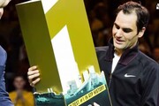Federer ancora sul tetto del mondo