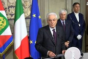 Mattarella scuote i partiti: 'Governo neutrale fino a dicembre o voto subito'