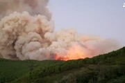 Incendio nel Pisano,500 sfollati 'e' l'apocalisse'