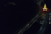 Bomba Ancona. drone dei Vigili del Fuoco controlla la 'zona rossa'