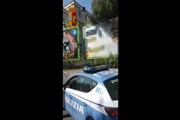 Polizia oscura tre cartelloni pubblicitari cantante neomelodica Catania