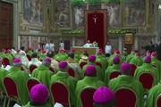 Pedofilia, Papa: piaga diffusa, ma piu' mostruosa in Chiesa