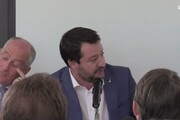 Migranti, Salvini: indagato per sequestro persona