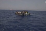 Altri 105 migranti soccorsi dalla Ocean Viking