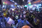 Tensione ad Hong Kong, la polizia torna a usare i lacrimogeni