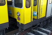 Napoli, scontro tra treni della metro: cinque in ospedale