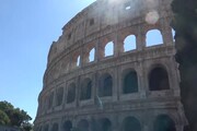 Dopo 84 giorni riapre il Colosseo, romani: torniamo a casa