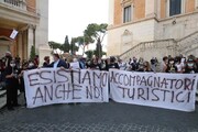 Fase 3, in Campidoglio proteste guide turistiche: 'Governo aiuti i lavoratori'