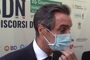 Lombardia, Fontana: 'Obbligo mascherina credo ancora 15 giorni'