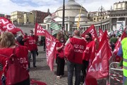 Sciopero scuola, sindacati in piazza Plebiscito a Napoli