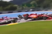 F. 1, pasticcio Ferrari: Leclerc urta Vettel, Rosse ritirate