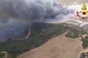 Incendio in discarica a Sassari, nube potenzialmente tossica