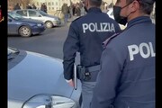 Covid, controlli anti assembramento della Polizia a Roma