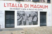 Covid, a Genova anteprima stampa di 'Tragedia contemporanea', la mostra di Alex Majoli