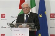 Milano, Mattarella all'aeroporto di Linate: 'Simbolo della capacita' di reagire dell'Italia'