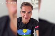 Tennis: Federer si opera di nuovo, 'fuori per molti mesi'