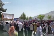 Manifestazione a Kabul: spari in aria per disperdere la folla
