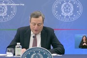 Covid, Draghi: 'Scuola fondamentale per la democrazia, va protetta'