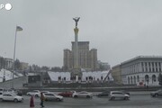 Kiev, la prima neve si posa su piazza Maidan