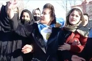 Le donne afghane protestano contro il divieto all'istruzione universitaria