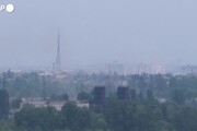 Ucraina, colonna di fumo nero a Severodonetsk