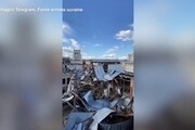 Ucraina, macerie ed edifici distrutti nel centro di Kharkiv dopo i bombardamenti