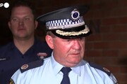 Attacco in centro commerciale a Sydney, polizia: 'L'aggressore ucciso dagli agenti'