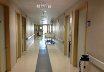 Una corsia ospedaliera in una foto di archivio (ANSA)