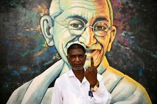 Elezioni India: oggi nuova tornata nella morsa del caldo