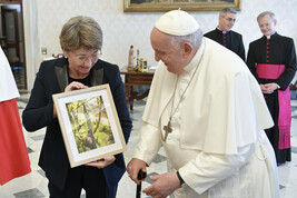 Papa Francisco se reuniu com Viola Amherd no Vaticano