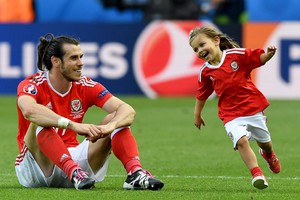 Bale con la figlia (ANSA)
