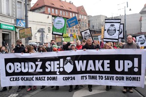 Marcia per il clima a Katowice, Polonia, in occasione della COP 24 (ANSA)