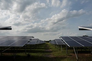 Impianti di pannelli fotovoltaici (ANSA)