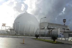 L'ex centrale nucleare Enel del Garigliano, chiusa nel 1982 (ANSA)