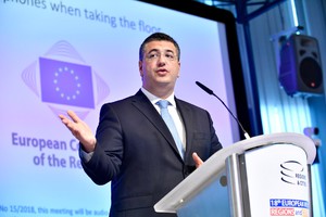 Il presidente del Comitato europeo delle Regioni, Apostolos Tzitzikostas (ANSA)