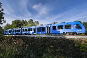 Il treno a idrogeno realizzato da Alstom e autorità regionali tedesche (ANSA)