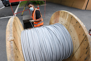 Nuovi dazi della Ue sui cavi in fibra ottica dalla Cina (ANSA)