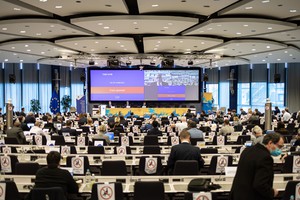 Seduta plenaria del Comitato europeo delle Regioni (ANSA)