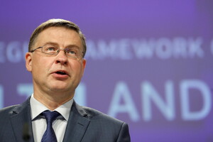 Valdis Dombrovskis, vicepresidente della Commissione europea (ANSA)