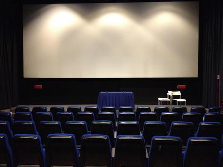 Una sala cinematografica vuota © ANSA