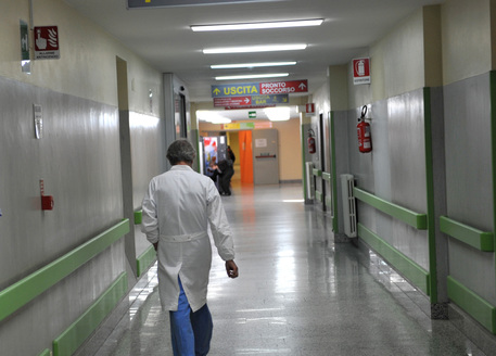 Medici in ospedale © ANSA 