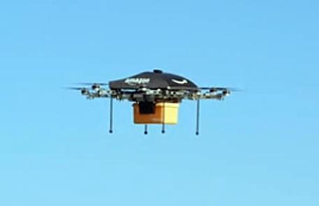 Amazon, pacchi via drone col paracadute © ANSA 