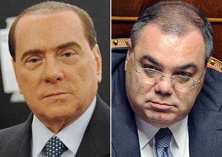 Silvio Berlusconi (S) e Sergio De Gregorio in una foto combinata © ANSA