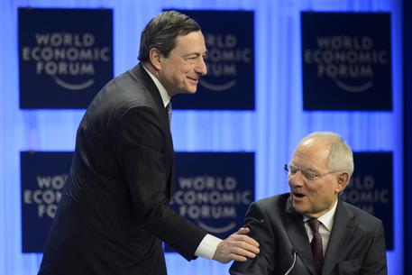 Mario Draghi e Wolfgang Schaeuble (archivio) © ANSA 