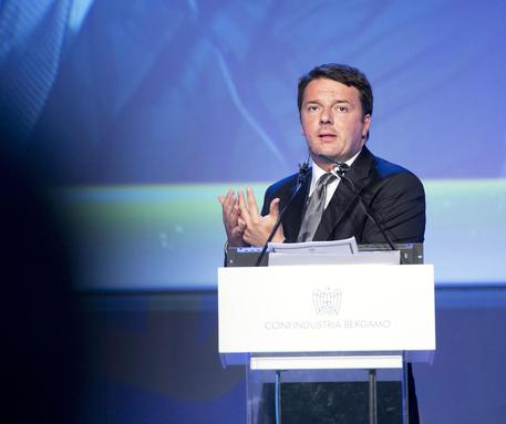 Renzi durante il suo intervento all'assemblea di Confindustria Bergamo. © ANSA