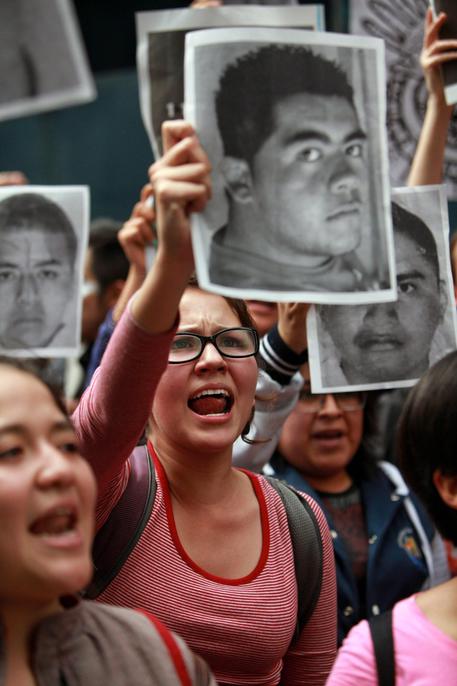 Messico: sindaco e sua moglie consegnarono studenti a narcos © EPA
