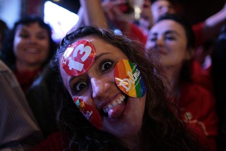Festeggiamenti in Brasile per la vittoria di Roussef © EPA