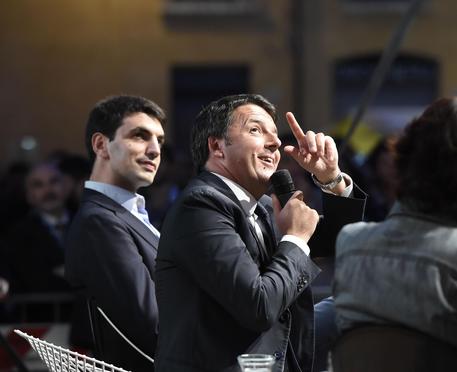 Il presidente del Consiglio, Matteo Renzi, partecipa al Festival di Internazionale a Ferrara, 03  ottobre 2014. ANSA/UFFICIO STAMPA PALAZZO CHIGI © ANSA