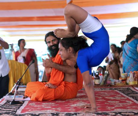 Indian yoga guru Baba Ramdev visit calcutta © EPA