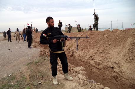 Un miliziano anti-Isis © EPA